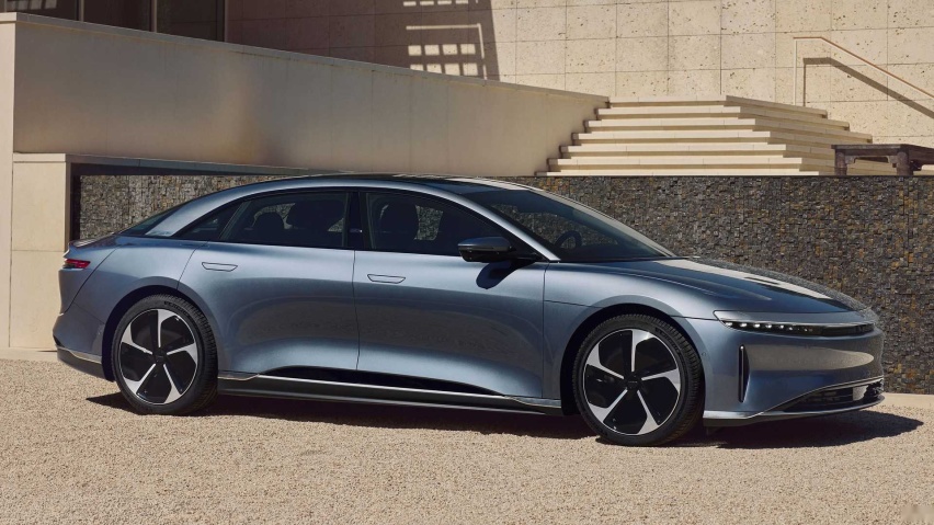 拉低入门门槛，实力依旧不俗，Lucid Air新增两款低配车型