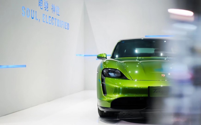 即刻“电驰” 全新保时捷Taycan在重庆开启豪车纯电模式