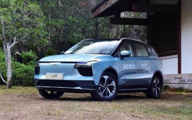 新知达人, 爱驰U5 PRO 最高续航600km 还有啥亮点？