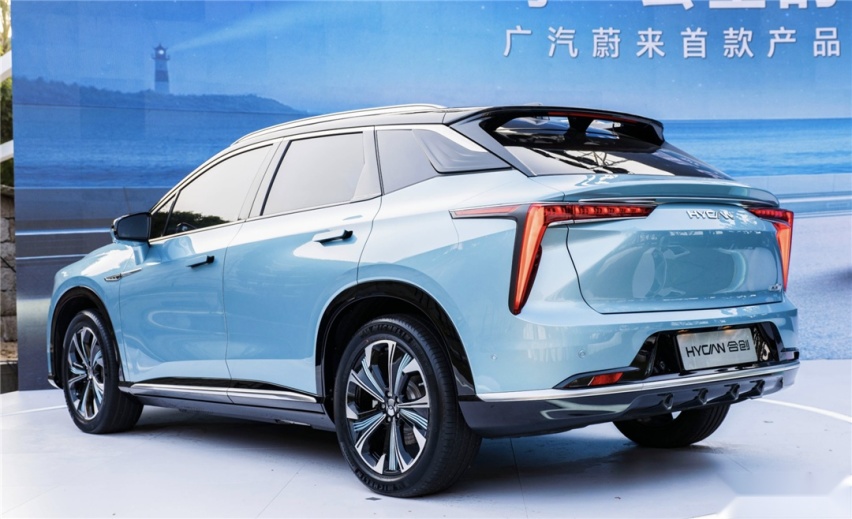 广汽丰田赛那配置表曝光，福特Bronco流出专利图…丨今日车闻