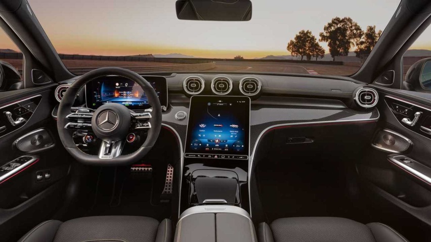 2.OT只是过渡！AMG C/E级密谋重新搭载V8发动机 有望2026