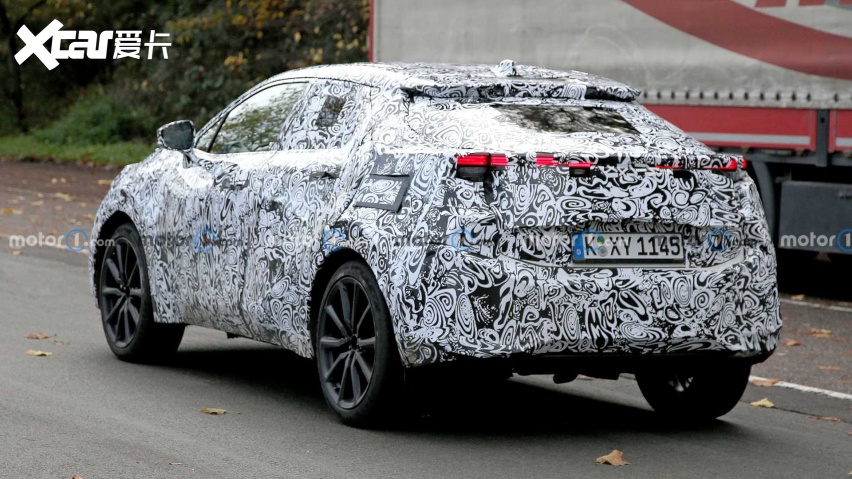 提供插混版?丰田全新c-hr谍照曝光 有望今年底发布