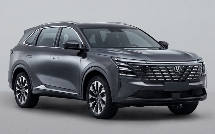 新款长安CS75 PLUS申报，外观调整，轴距加长，现款优惠破2万