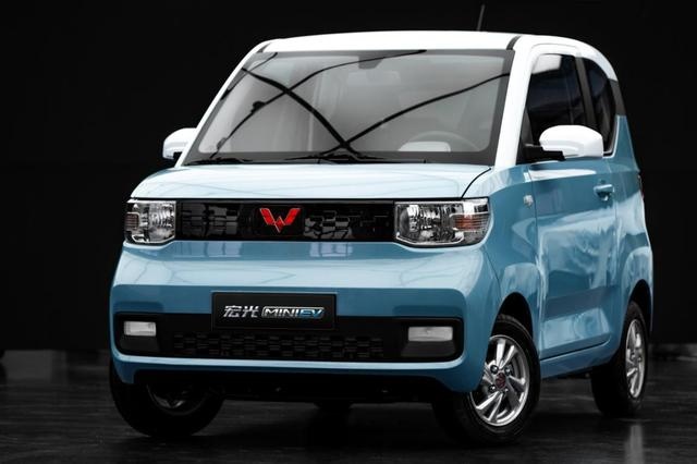 五菱宏光MINI EV价格已实锤?起步3万多,顶配不到5万