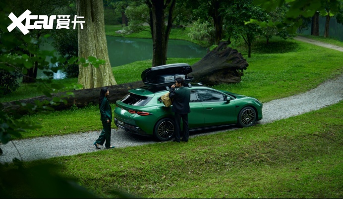 双车齐发！面面S级的方程S与S GT正式上市18.99万起