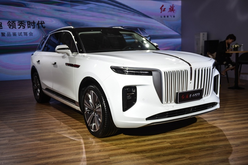 入门50.98万依旧有人觉得便宜的，也就只有这红旗全新SUV