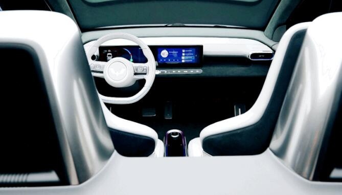 打造年轻人第一辆敞篷车 静态解析宏光MINI EV 敞篷版