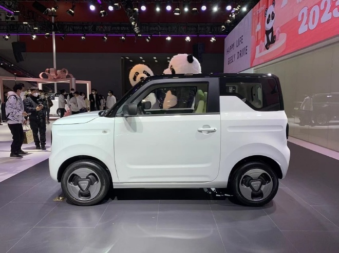 吉利熊猫mini“宝藏熊”上市 限量发售2023辆 售价5.58万