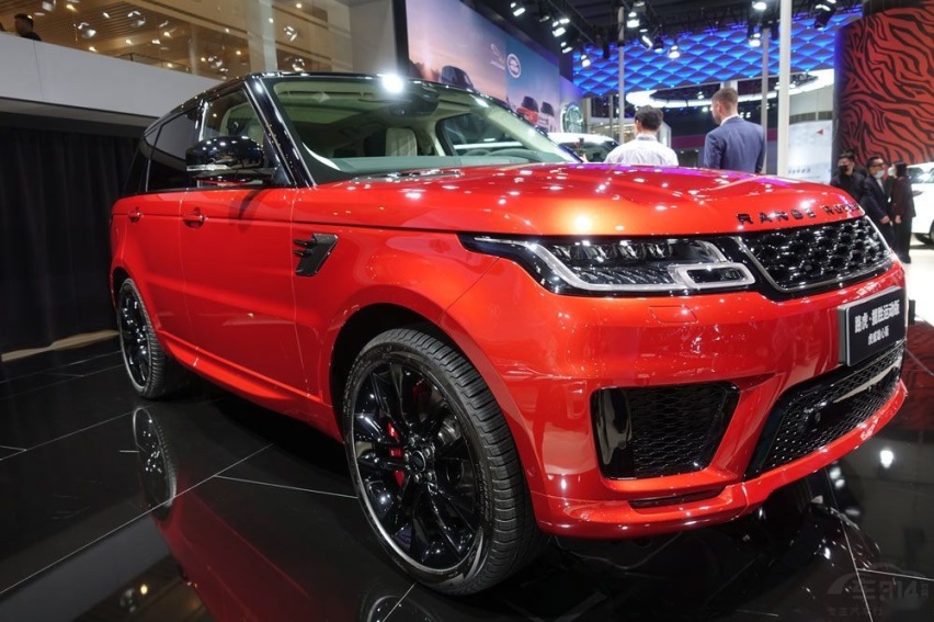 手握200万买硬派SUV，选揽胜运动版还是奔驰G级？