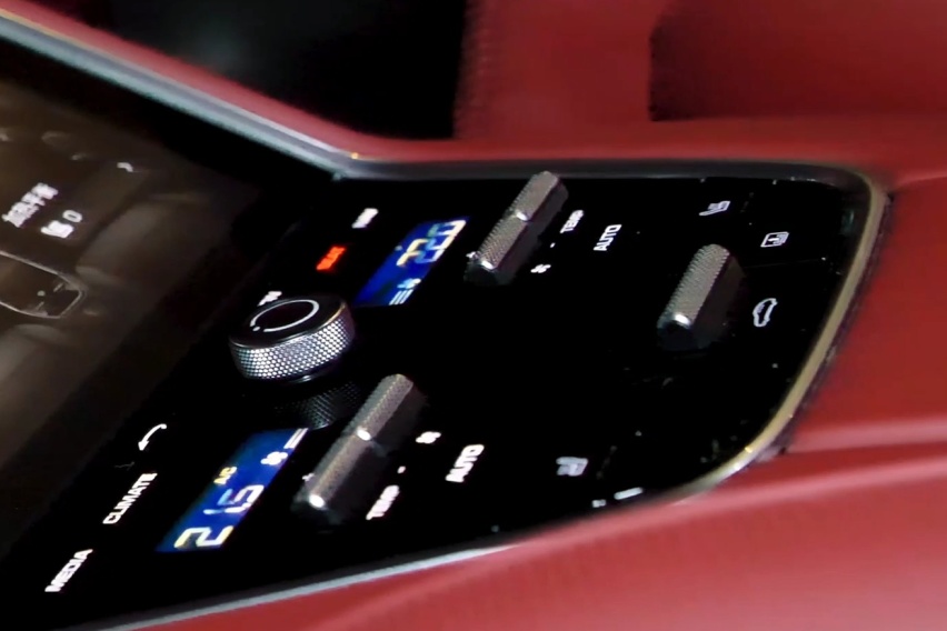 实拍保时捷Panamera 4行政加长版，全车最便宜的选装都要700