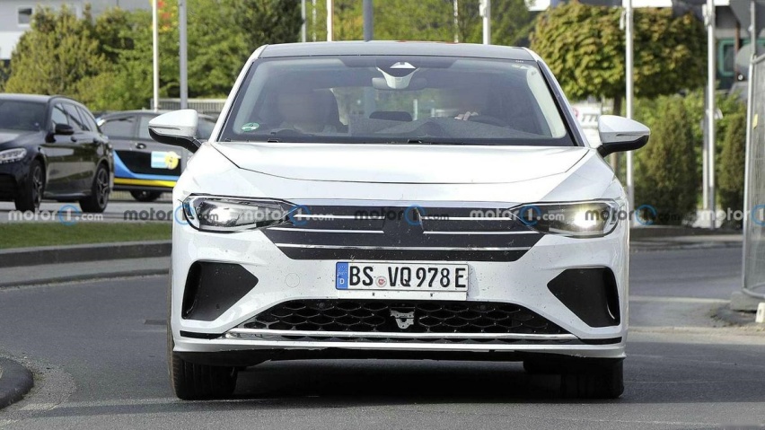 特斯拉Model 3迎来劲敌？大众ID. AERO量产版曝光，续航62