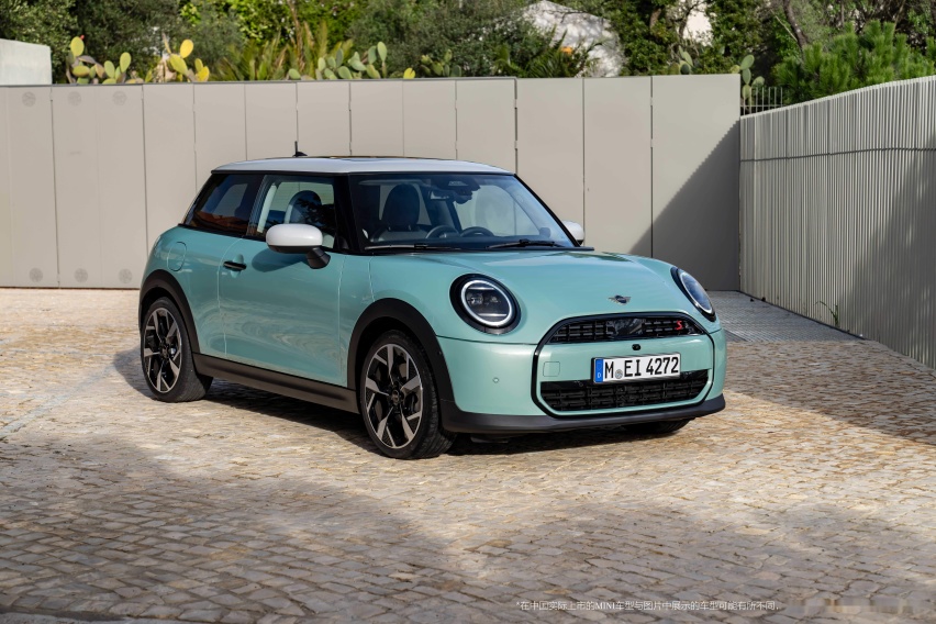 全新MINI Cooper燃油版车型上市
