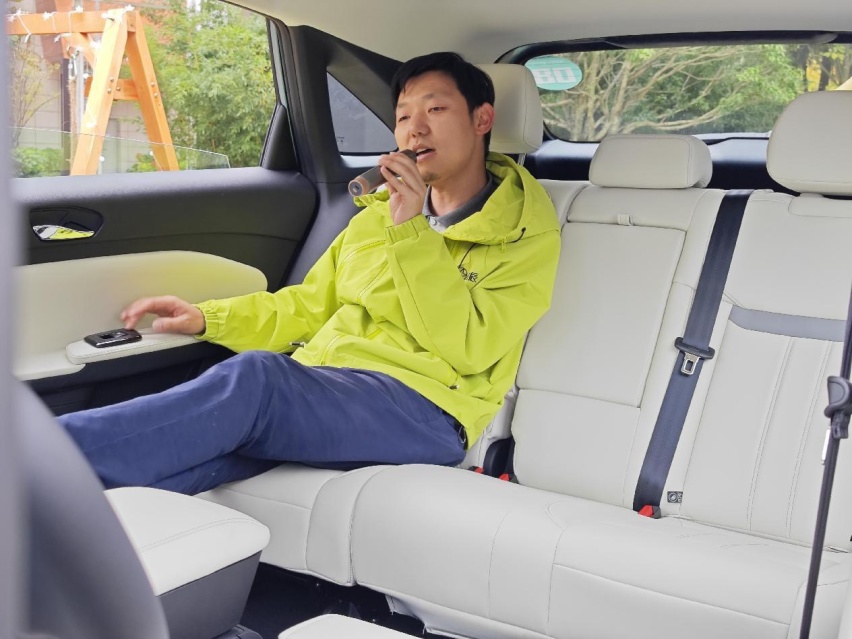 座椅靠背还能这么玩儿？启辰VX6空间超大又有趣，一试就心动