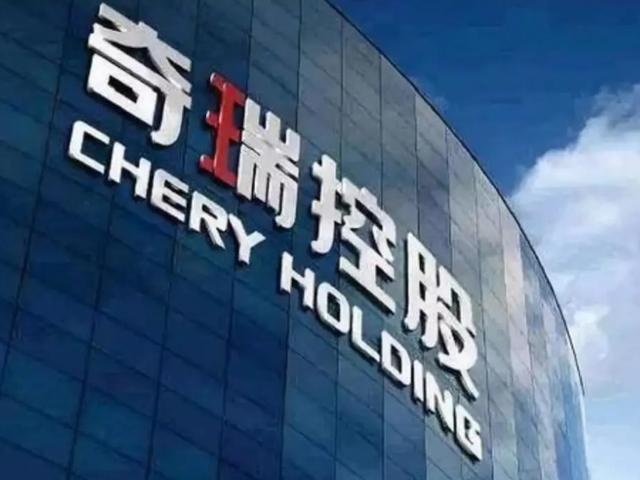 终于熬出了头，瑞虎8跻身中型SUV销量前三，连带奇瑞也活了？