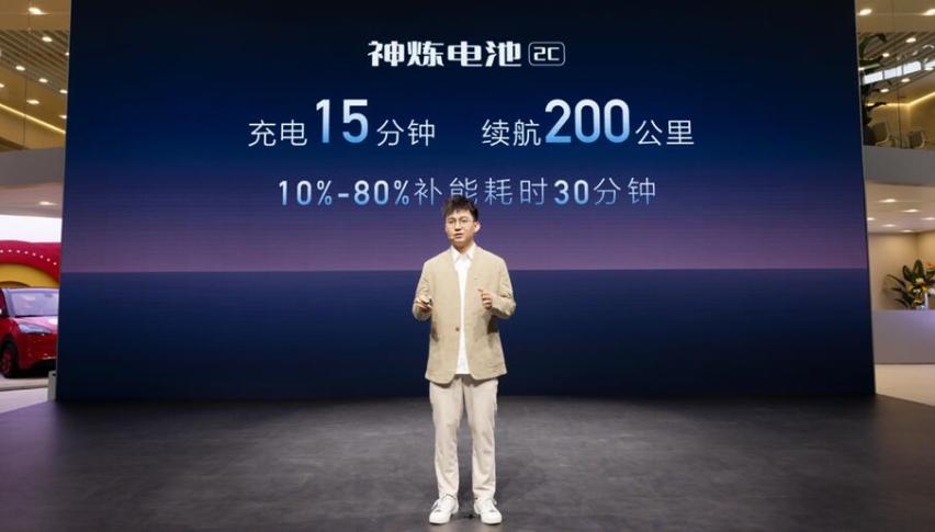 售价7.98-10.98万元，五菱星光共创版双车上市
