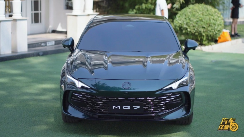 无框车门/电动尾翼，2.0T+9AT，黑标MG7不到20万？