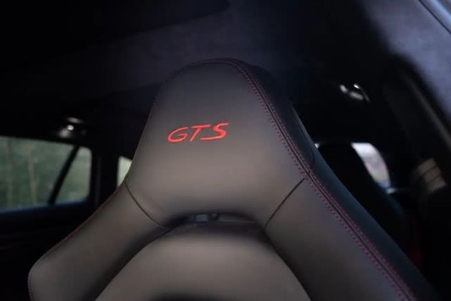 试驾保时捷Panamera GTS，那快0.1秒的信仰
