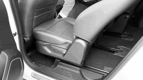 燃油 MPV 颠覆者 静态体验比亚迪宋 MAX DM-i
