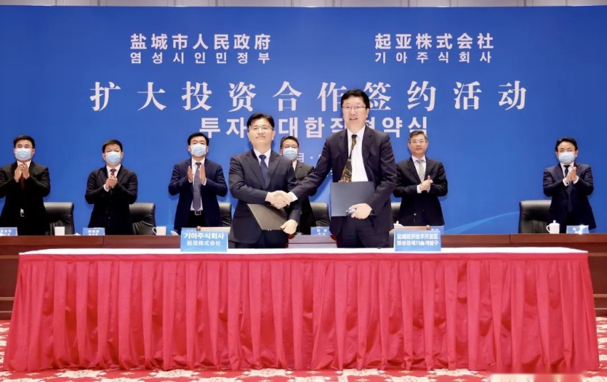 上汽大众新朗逸官图发布、奇瑞OMODA 5正式下线…丨今日车闻
