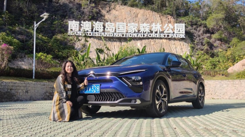 试驾官丨“一粉顶十黑”，凡尔赛真有这实力吗？