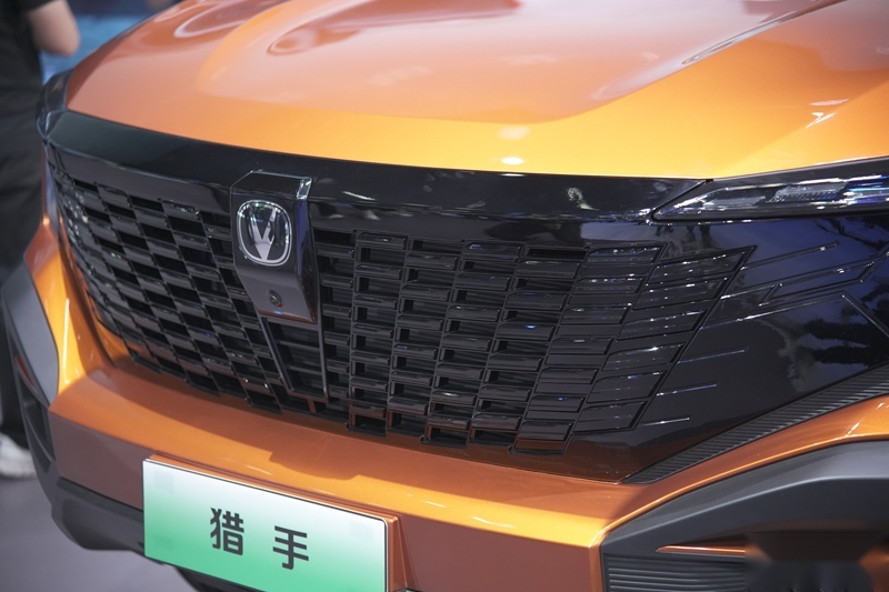 “3.0T D-MAX”领衔 12月皮卡新车前瞻