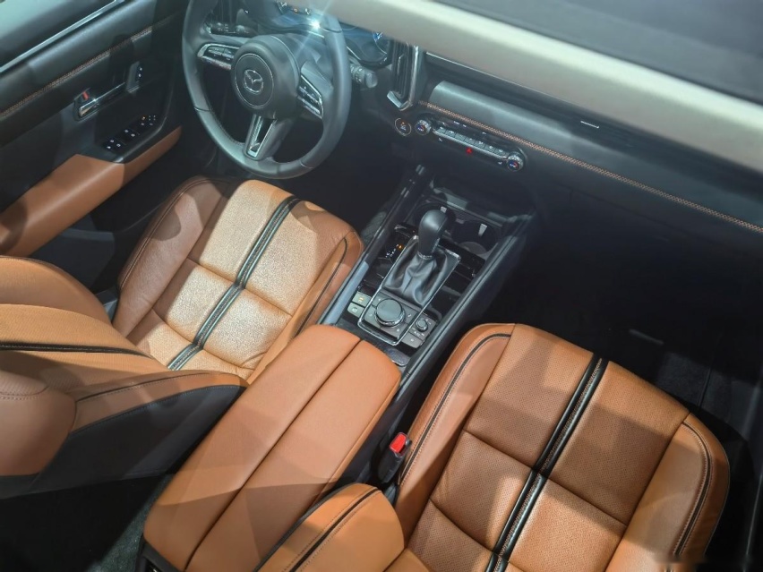 15万预算买2.5L合资SUV？探店马自达CX-50，新增畅行版