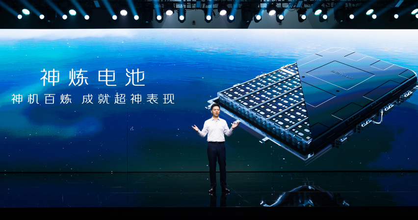 要在A级新能源家轿市场搞事情 五菱星光亮相