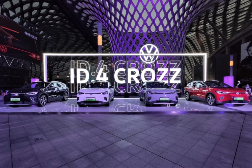 一汽-大众ID.4 CROZZ首批车主交付 售价19.99万元起
