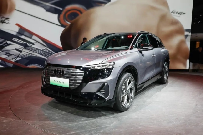 奔驰EQE 、凯迪拉克锐歌、沃尔沃EX90等豪华纯电SUV，谁更值得选