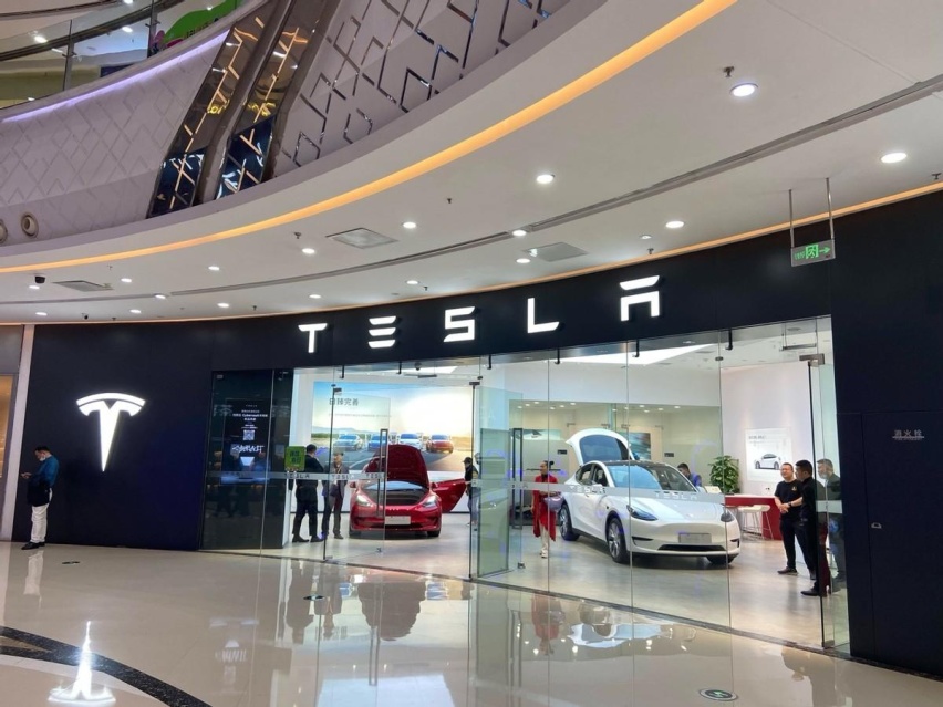 川普赢了马斯克高兴了，Model 3只要19万就能入手！