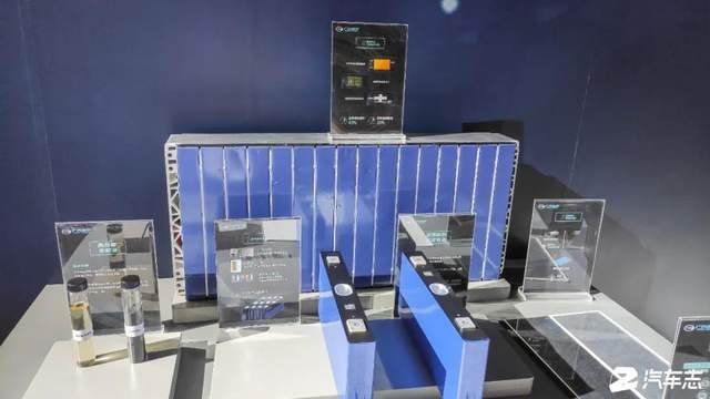 试驾AION V Plus充电5分钟就能续航207km？堪称空间魔术师
