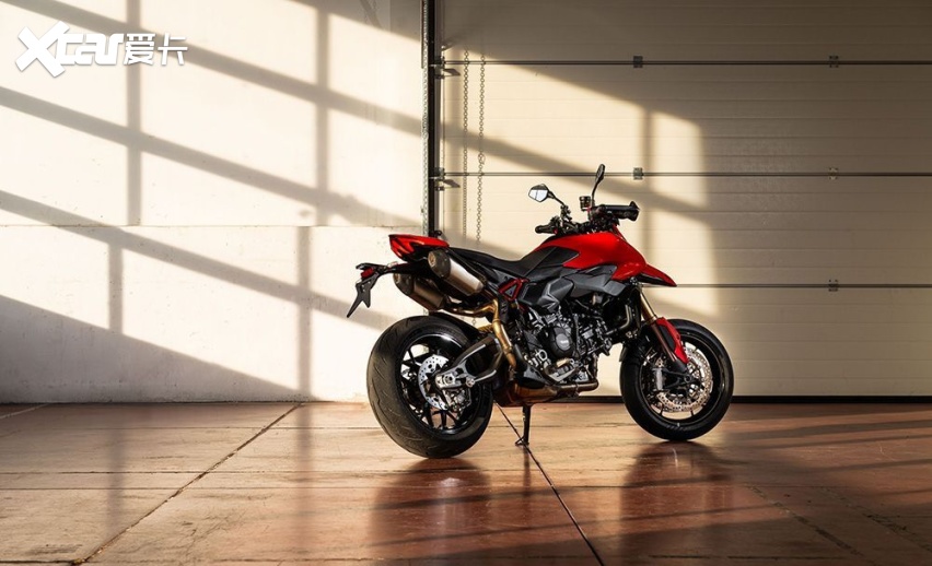 全新杜卡迪Hypermotard V2发布