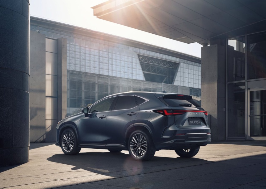 全新一代雷克萨斯NX 改掉各种臭毛病！4S店：要不加价提车？