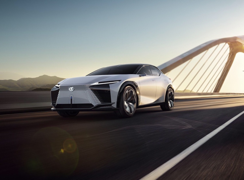 全新一代雷克萨斯NX 改掉各种臭毛病！4S店：要不加价提车？
