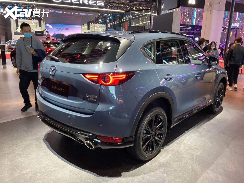 上海车展采用极境灰色车漆马自达cx5黑骑士版正式亮相