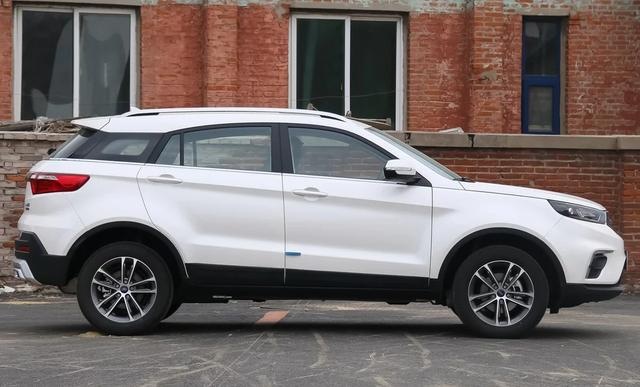 10万起步买合资SUV，全车独悬配1.5T，福特领界魅力很大