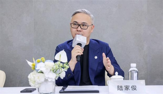 造出MG Cyberster的942天，是上汽为中国汽车工业崛起写下的