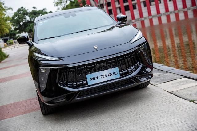 四出排气喷出197匹马力，开着风行T5 EVO，宛若