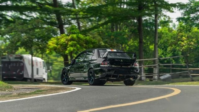 可能是国内最晚上牌的EVO 9，车主却买来家用代步