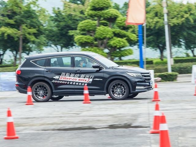 巅峰一战 风光ix7全域中型SUV全能器械挑战赛重庆总对决