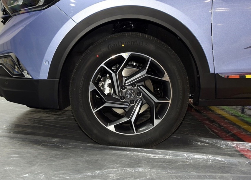 官宣油耗1.6L的国产PHEV，1.4T+电机迎合动感