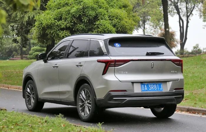 李宁联名SUV不到10万起，冲？