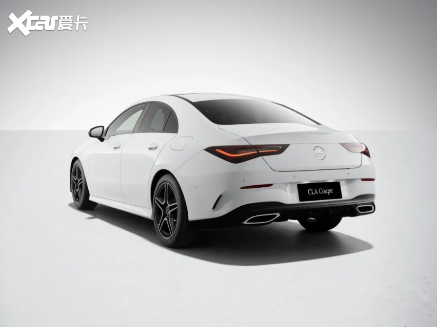 新一代梅赛德斯-奔驰cla四门轿跑车上市