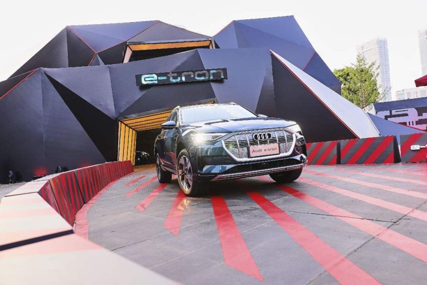 五问奥迪e-tron：80万凭什么选你而不是Model X？