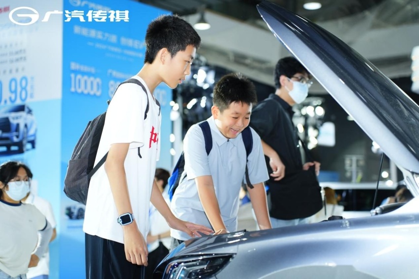 加量不加价！传祺影豹2024款上新，增配价值至高20000元！
