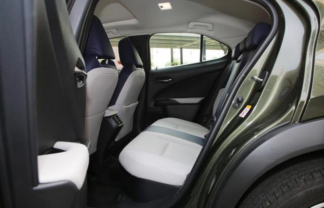 推荐5款30万就能入手的豪华品牌SUV，开回家不丢面！