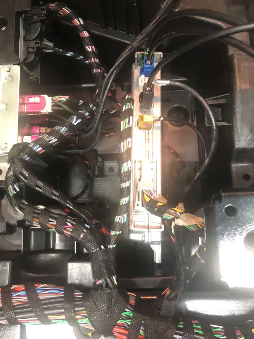 20款奔驰GLE350改装原厂360全景环影
