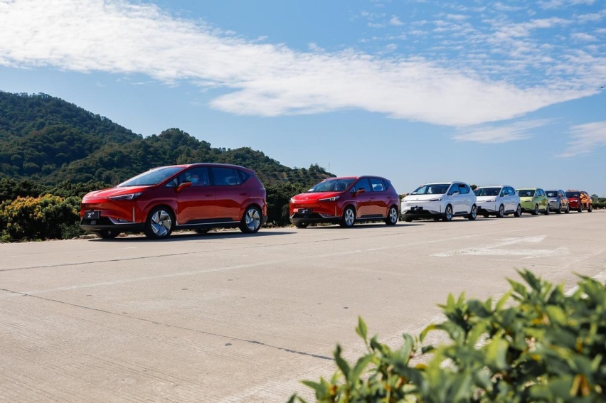 一台专为Z世代打造的优秀纯电车，应该具备哪些属性？
