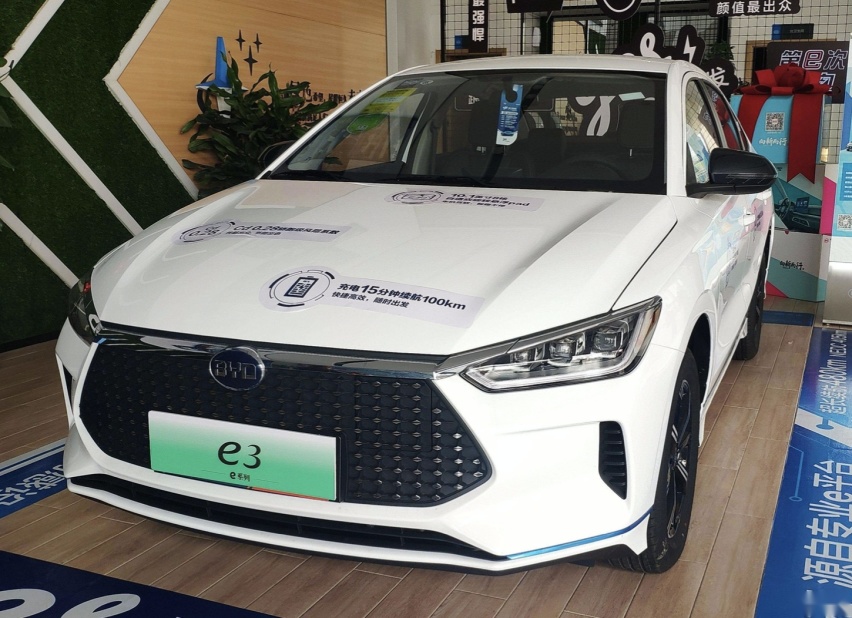 国产新能源汽车，比亚迪e3怎么样？