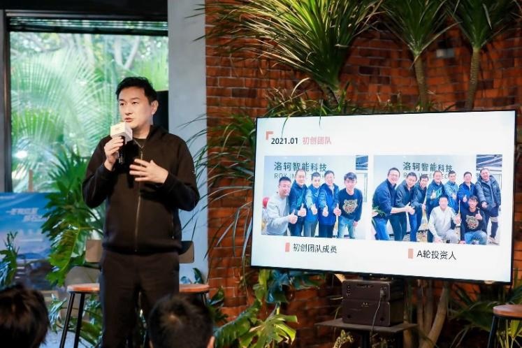 ​冬有你至 极石出发 极石汽车全国首批车主交付开启